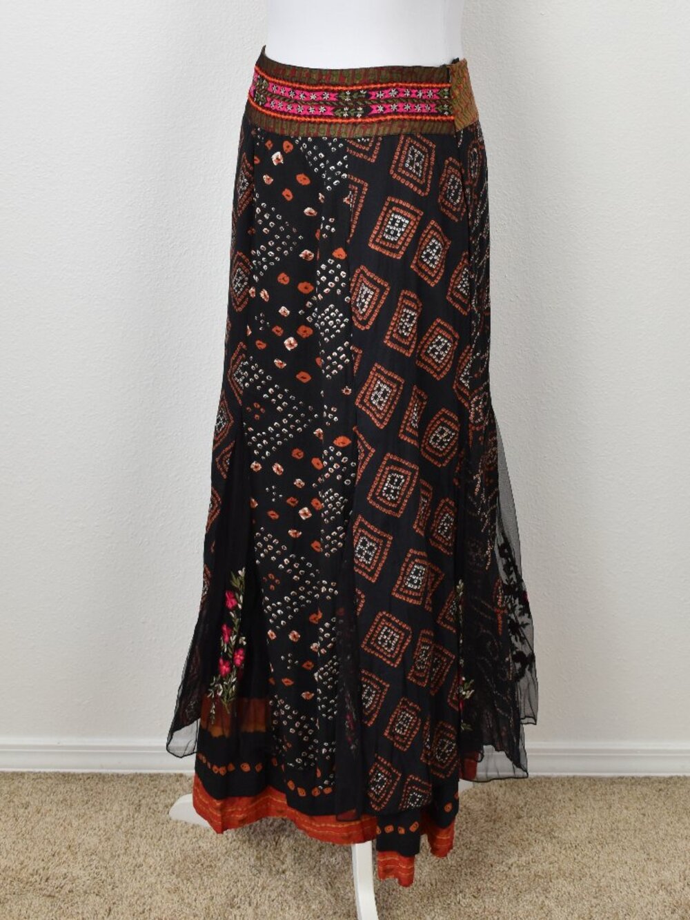 Label Ritu Kumar Maxi Skirt - 1 - Picture 4 of 10